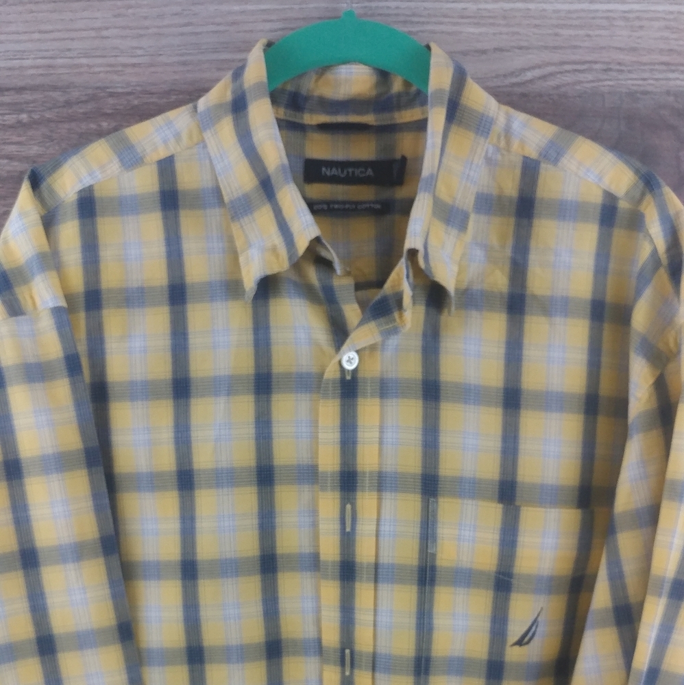 Nautica Men's LS Lg Casual Shirt. Soft Gold Check